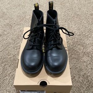 Dr Martens 101
